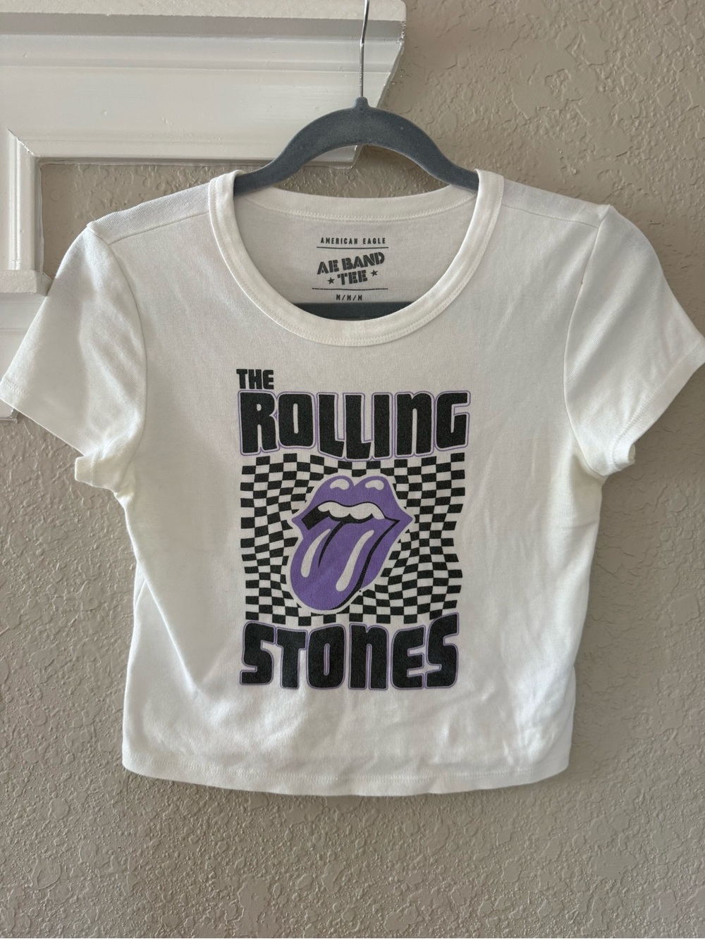 American Eagle Outfitters White Tee with Purple Rolling Stones Graphic - Picture 1 of 2